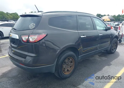 2017 Chevrolet Traverse Ls z USA, uszkodzony, nr VIN 1GNKRFED0HJ277001